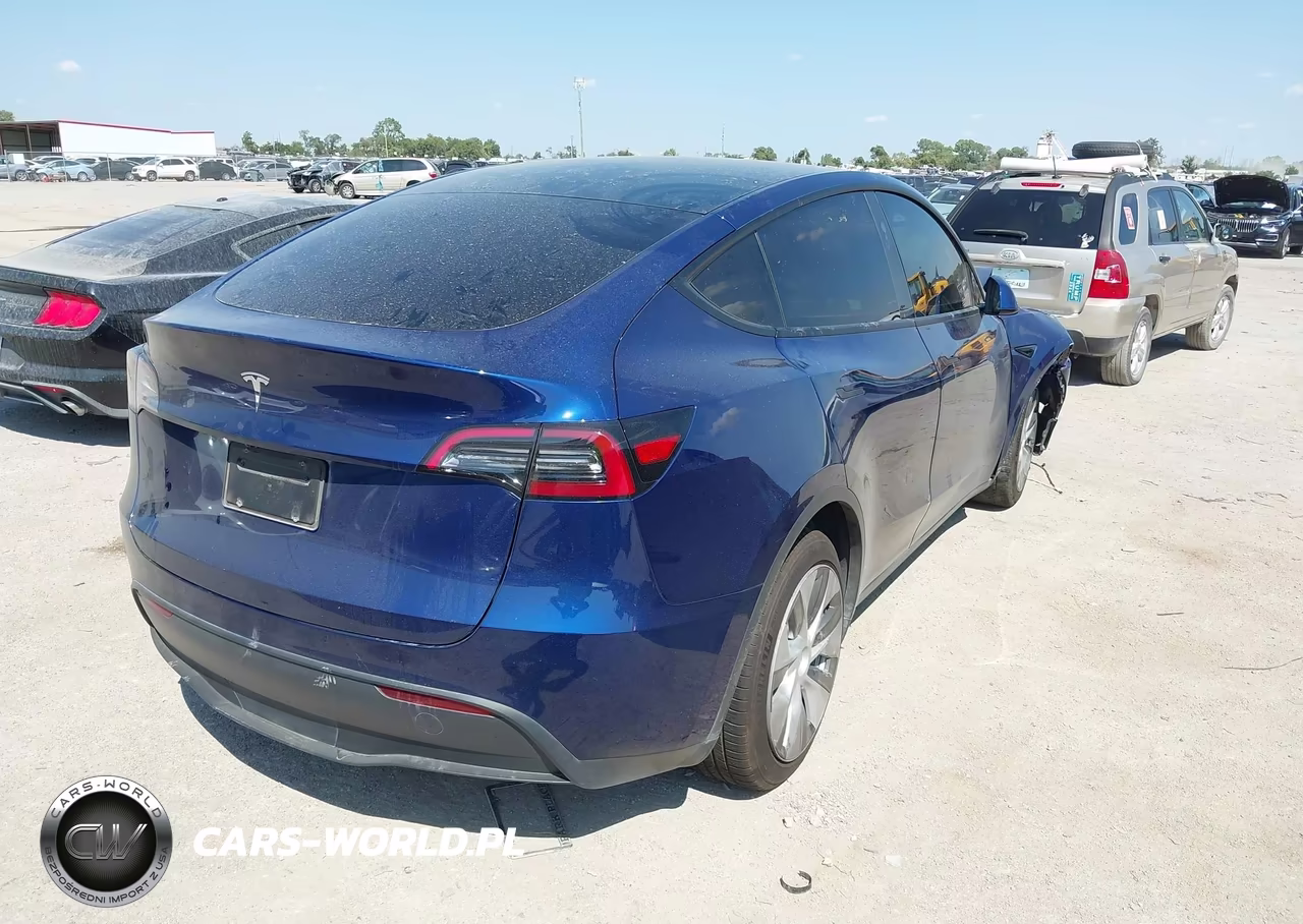 2024 Tesla Model Y Long Range Single Motor Rear-Wheel Drive-Rwd VIN:7SAYGDED7RF091061 - 4