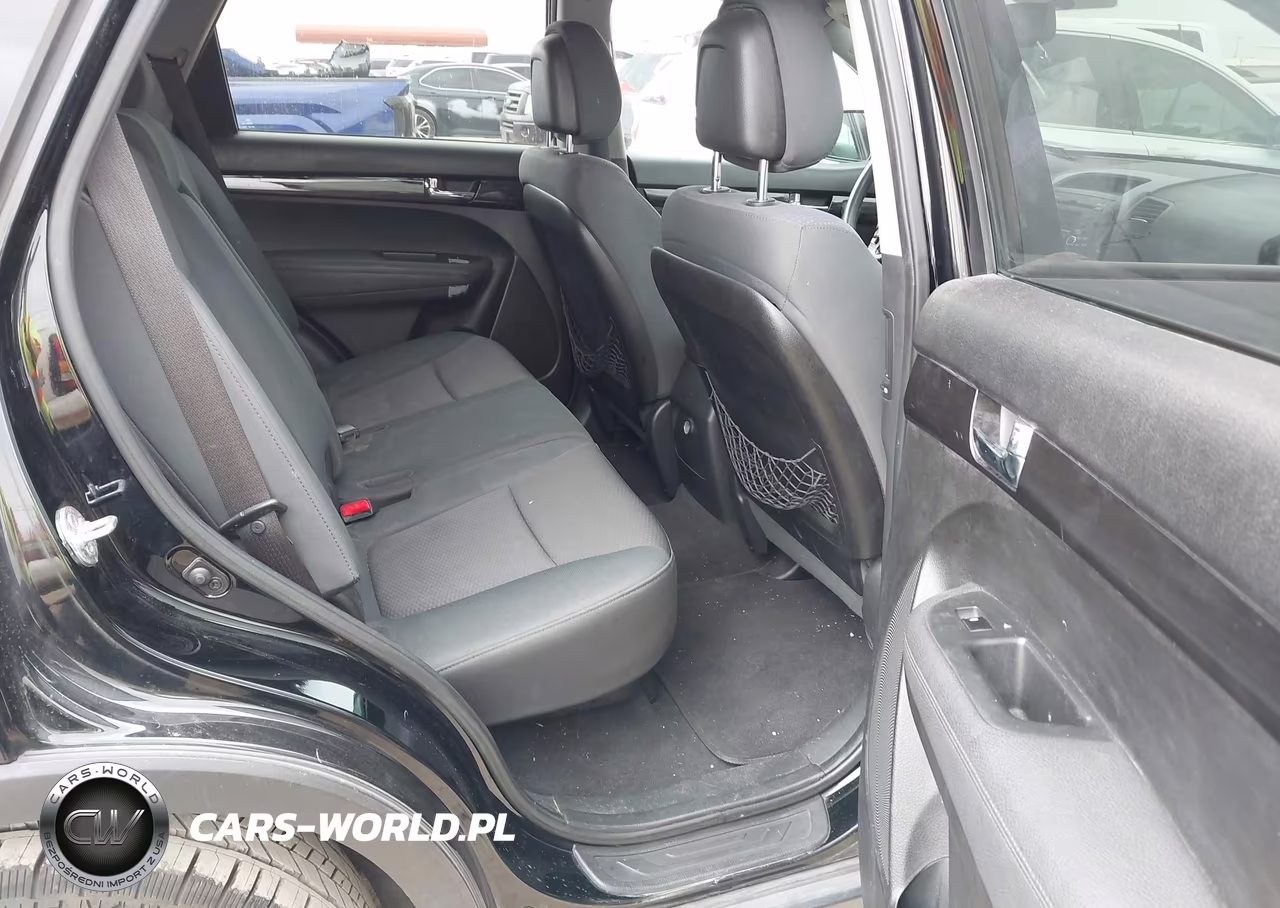 2013 Kia Sorento Lx VIN:5XYKT3A11DG324938 - 8