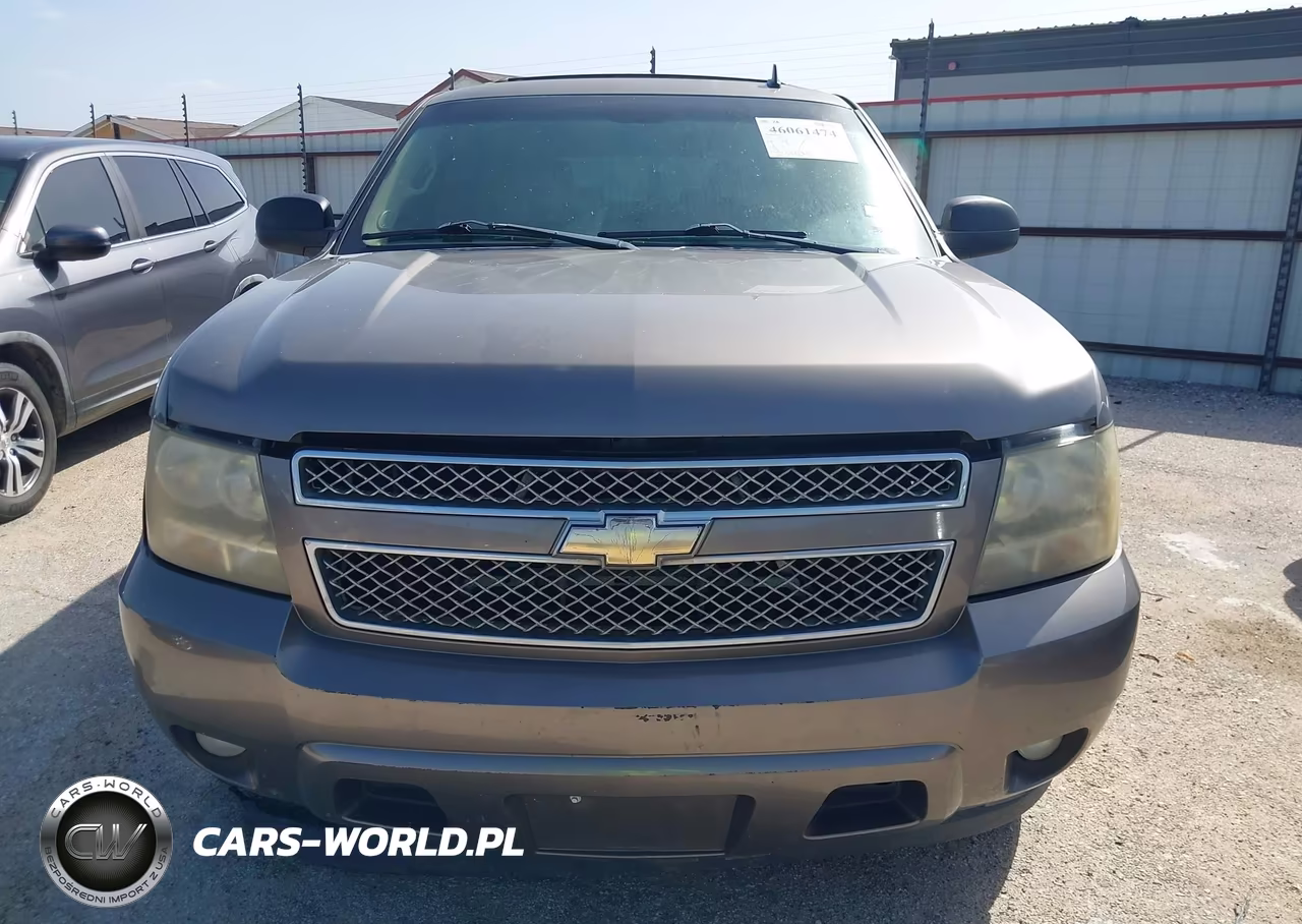 2011 Chevrolet Tahoe Ltz VIN:1GNSCCE07BR335207 - 12