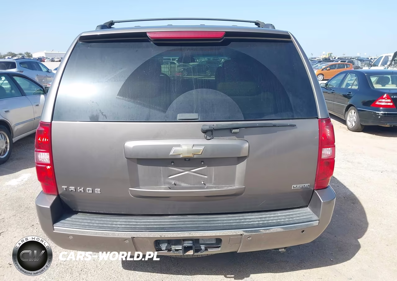 2011 Chevrolet Tahoe Ltz VIN:1GNSCCE07BR335207 - 16