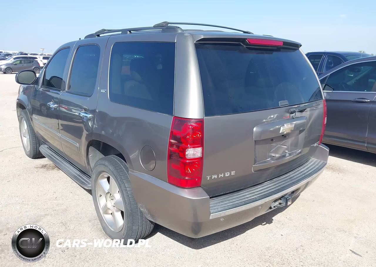 2011 Chevrolet Tahoe Ltz VIN:1GNSCCE07BR335207 - 3