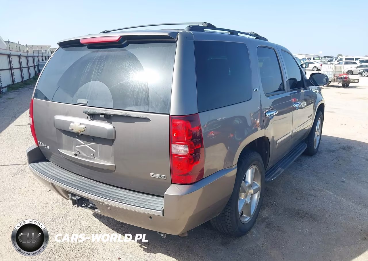2011 Chevrolet Tahoe Ltz VIN:1GNSCCE07BR335207 - 4