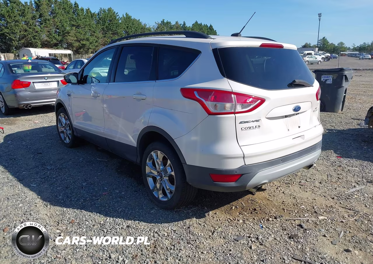 2015 Ford Escape Se VIN:1FMCU9G99FUB89562 - 3