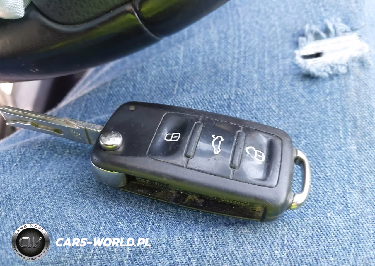2013 Volkswagen Tiguan S VIN:WVGBV3AX5DW618453 - 11