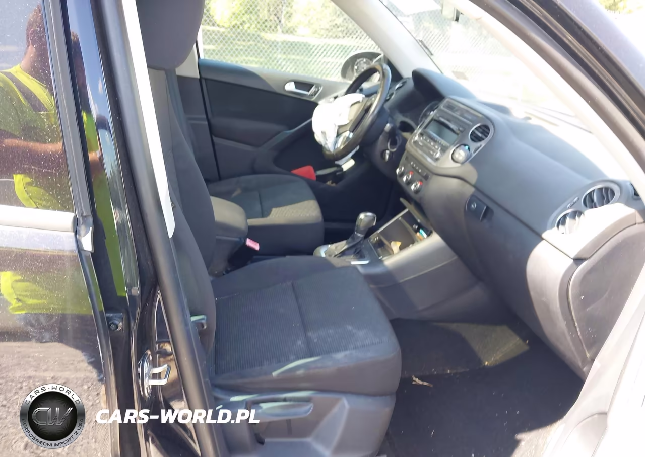 2013 Volkswagen Tiguan S VIN:WVGBV3AX5DW618453 - 5