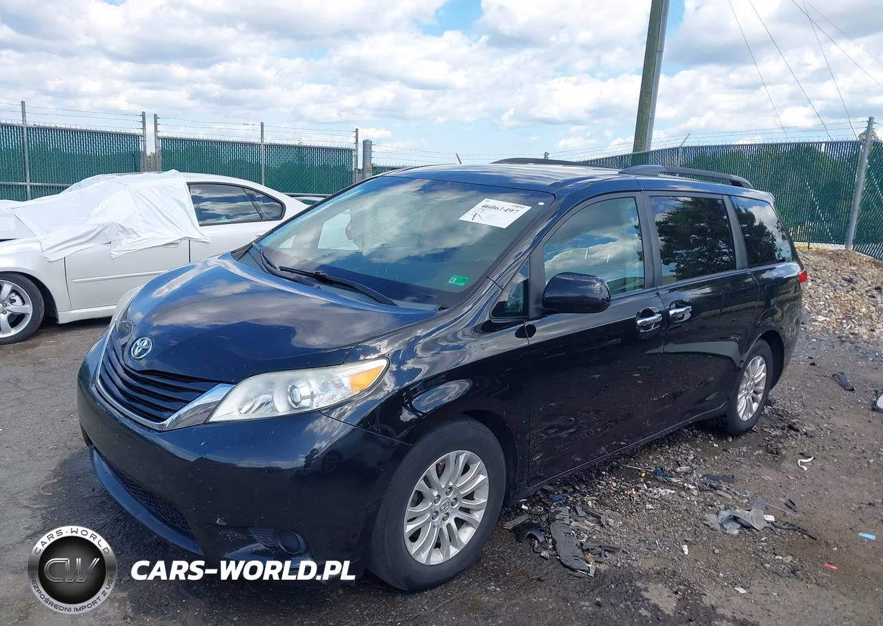 2014 Toyota Sienna Le V6 8 Passenger VIN:5TDKK3DC5ES487547 - 2