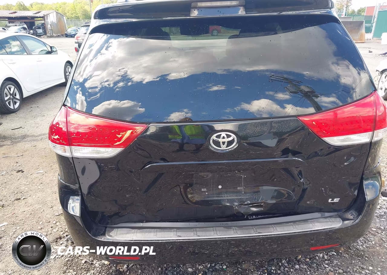2014 Toyota Sienna Le V6 8 Passenger VIN:5TDKK3DC5ES487547 - 6