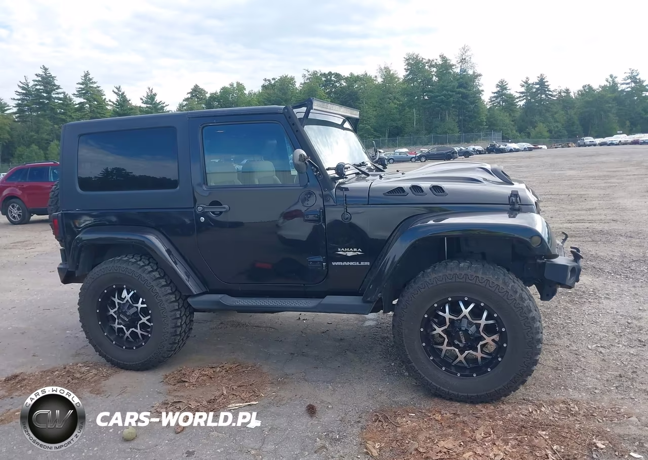 2010 Jeep Wrangler Sahara VIN:1J4GA5D17AL109576 - 13