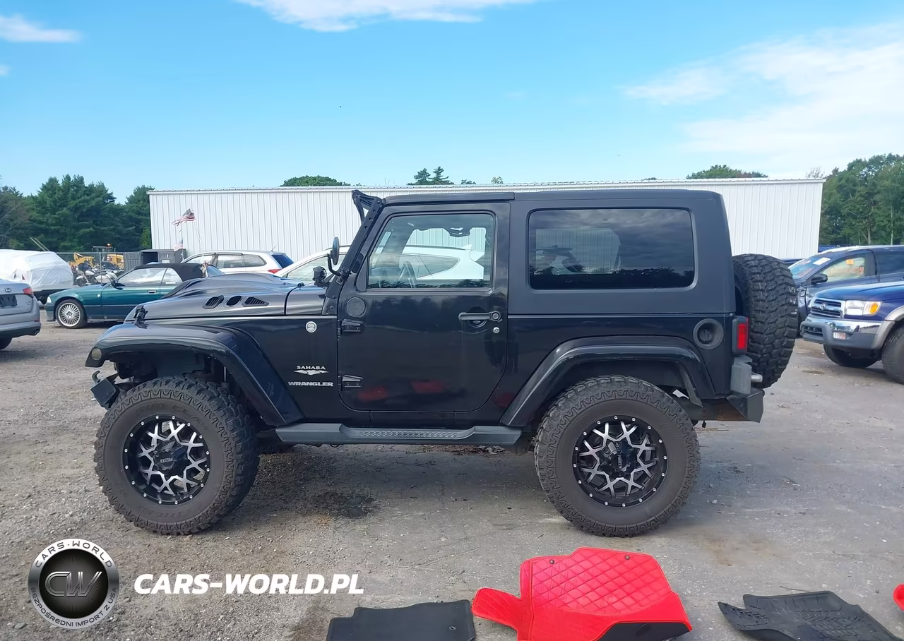 2010 Jeep Wrangler Sahara VIN:1J4GA5D17AL109576 - 14