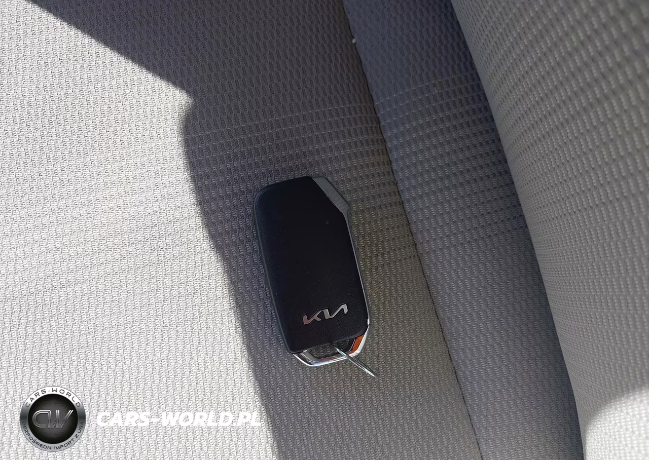 2023 Kia Niro Ex Touring VIN:KNDCR3LEXP5091951 - 11