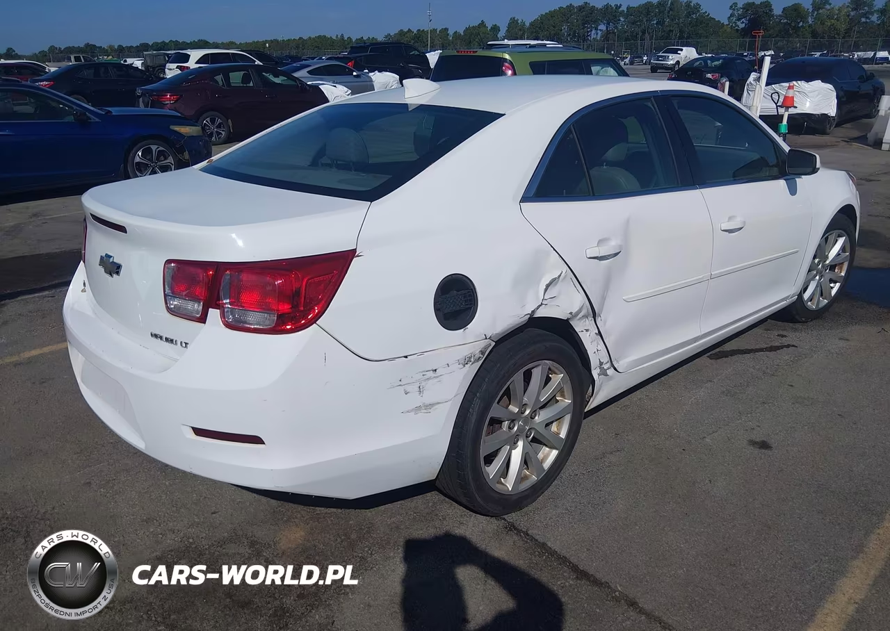 2015 Chevrolet Malibu 2Lt VIN:1G11D5SL1FF326157 - 4