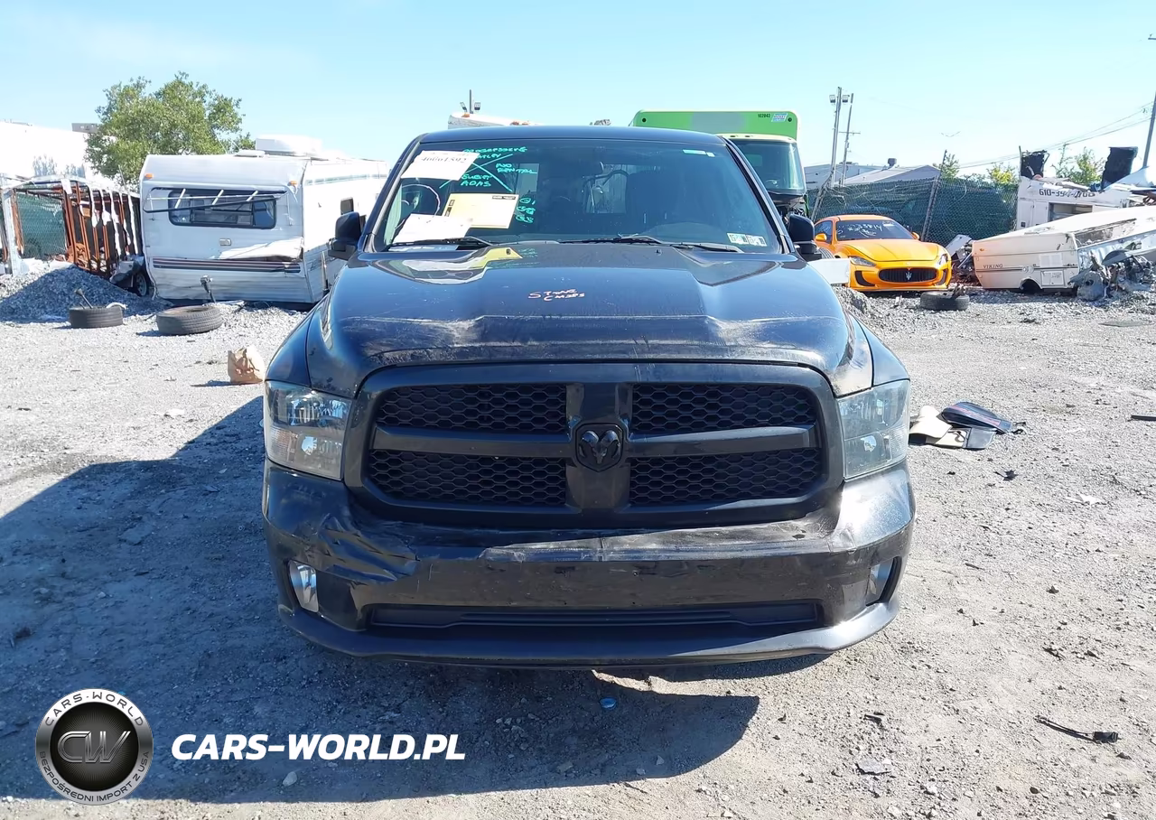 2018 Ram 1500 Express 4X4 6'4 Box VIN:1C6RR7FT3JS309434 - 12