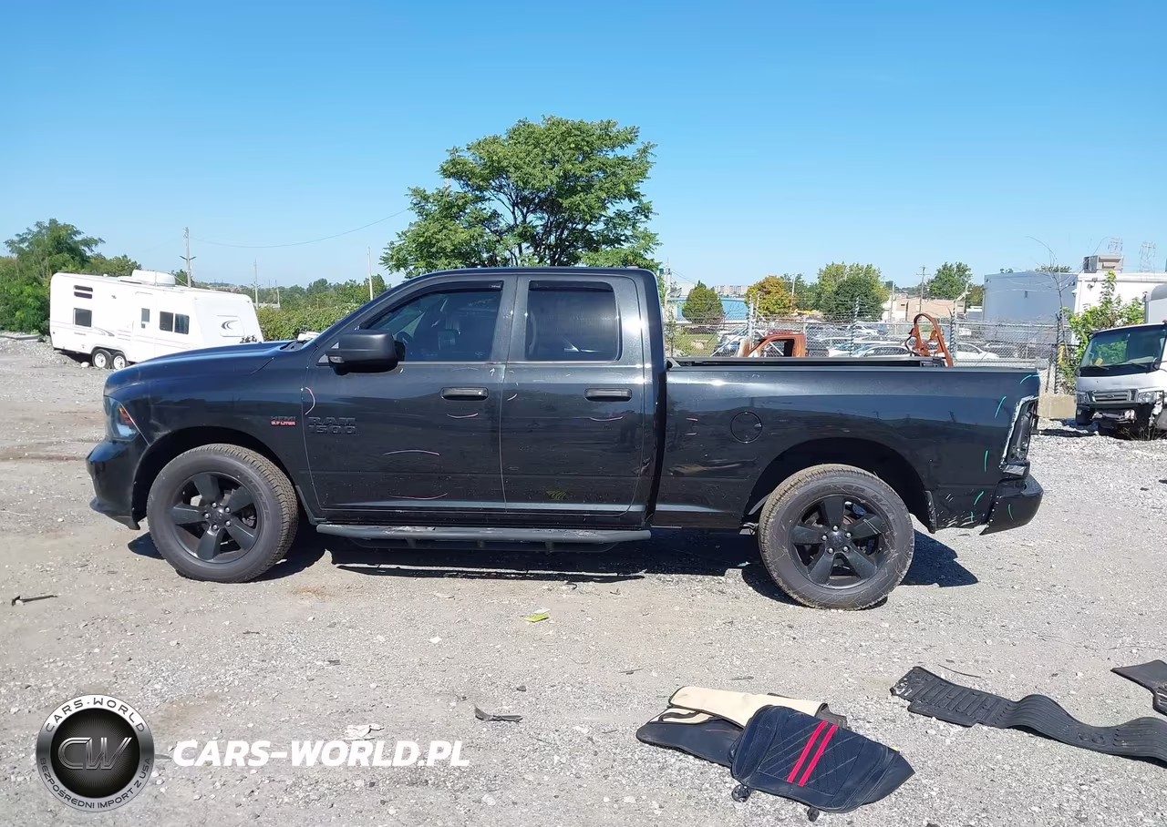 2018 Ram 1500 Express 4X4 6'4 Box VIN:1C6RR7FT3JS309434 - 14