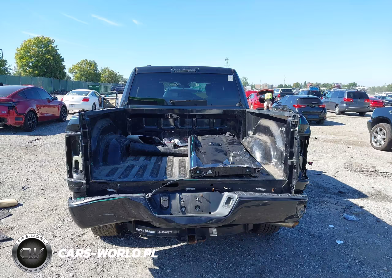 2018 Ram 1500 Express 4X4 6'4 Box VIN:1C6RR7FT3JS309434 - 16