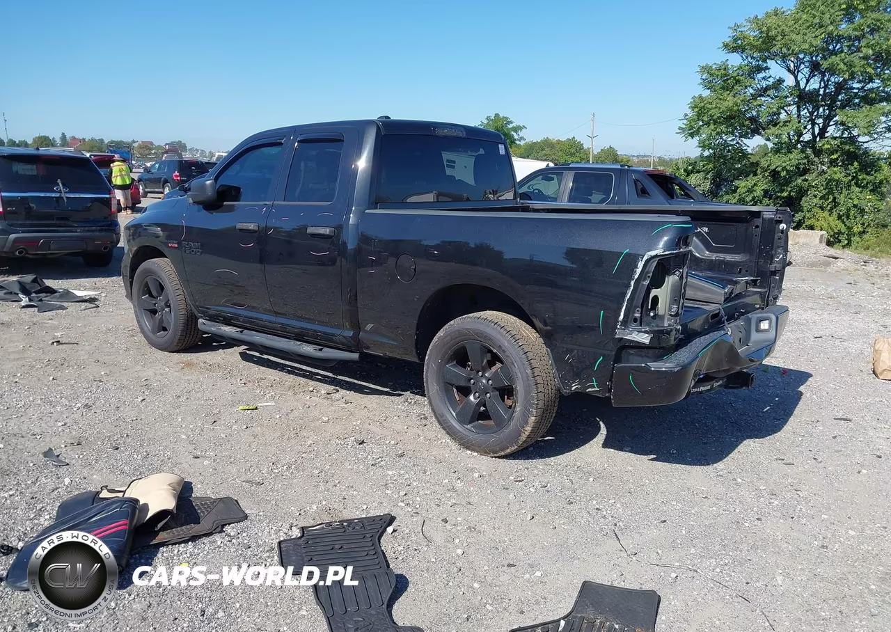 2018 Ram 1500 Express 4X4 6'4 Box VIN:1C6RR7FT3JS309434 - 3