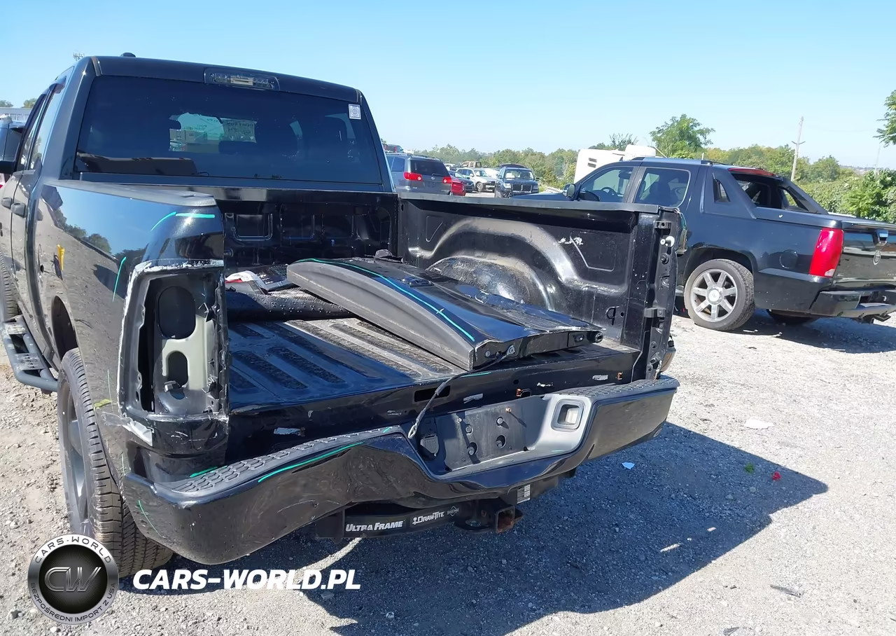 2018 Ram 1500 Express 4X4 6'4 Box VIN:1C6RR7FT3JS309434 - 6