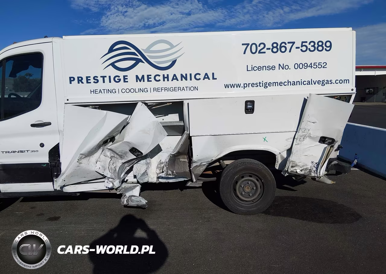 2020 Ford Transit-350 Cutaway VIN:1FDBW5P86LKA50745 - 11