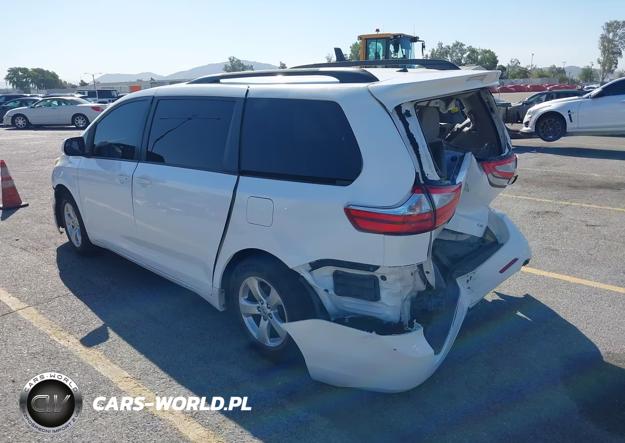 2017 Toyota Sienna Le 8 Passenger VIN:5TDKZ3DC8HS766958 - 3