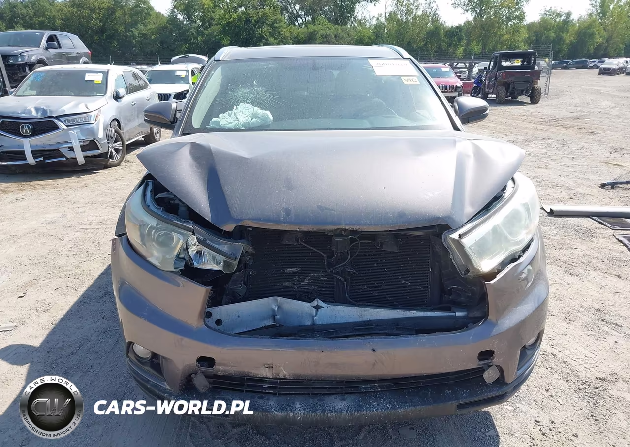 2015 Toyota Highlander Xle V6 VIN:5TDJKRFH2FS169863 - 13