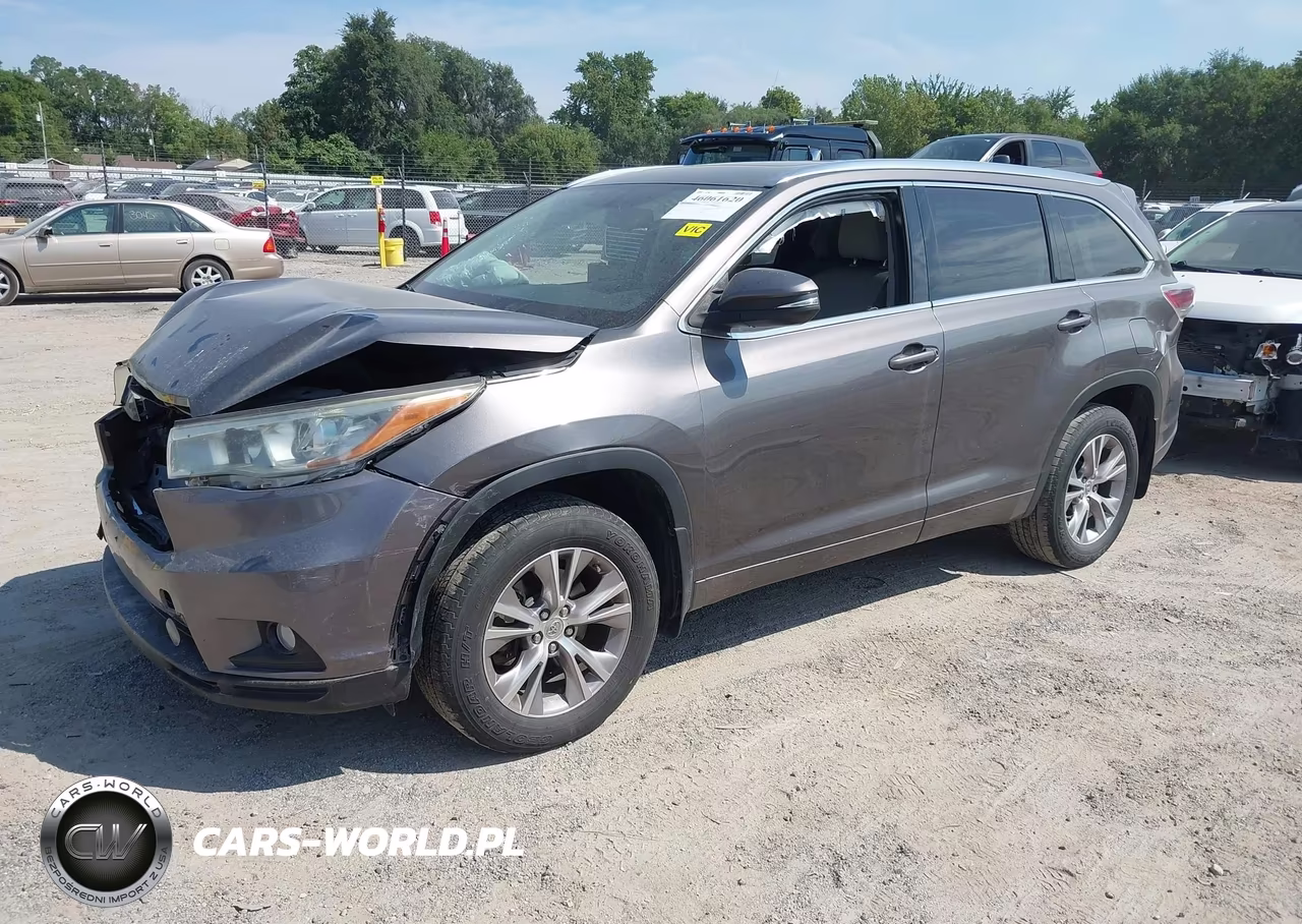 2015 Toyota Highlander Xle V6 VIN:5TDJKRFH2FS169863 - 2