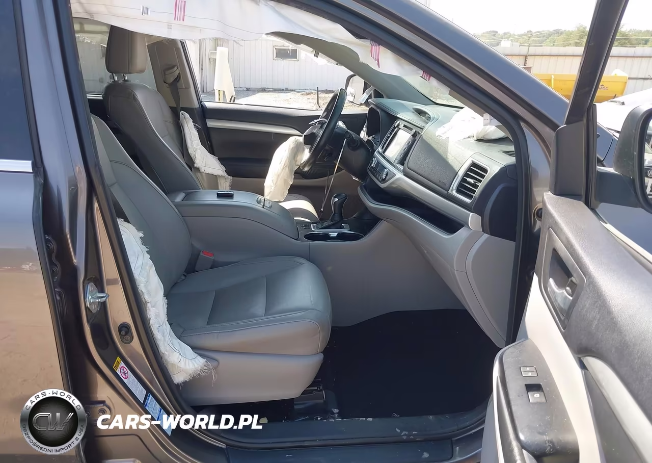 2015 Toyota Highlander Xle V6 VIN:5TDJKRFH2FS169863 - 5