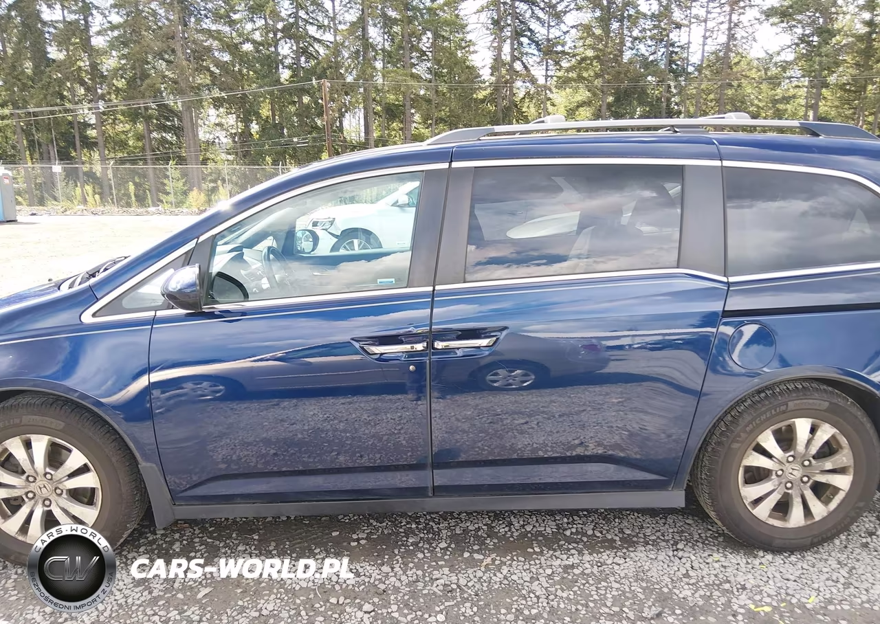 2015 Honda Odyssey Ex-L VIN:5FNRL5H61FB066748 - 14