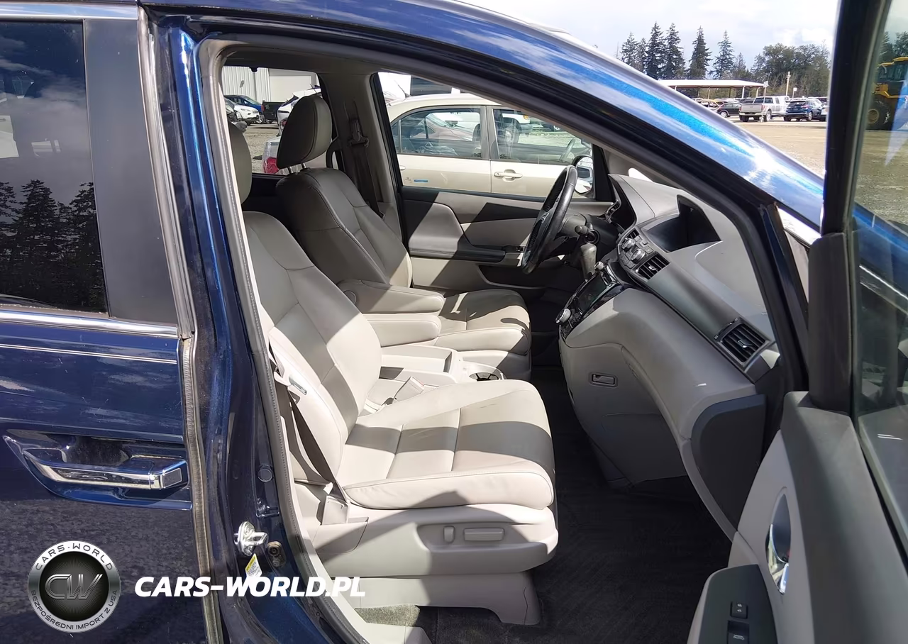 2015 Honda Odyssey Ex-L VIN:5FNRL5H61FB066748 - 17