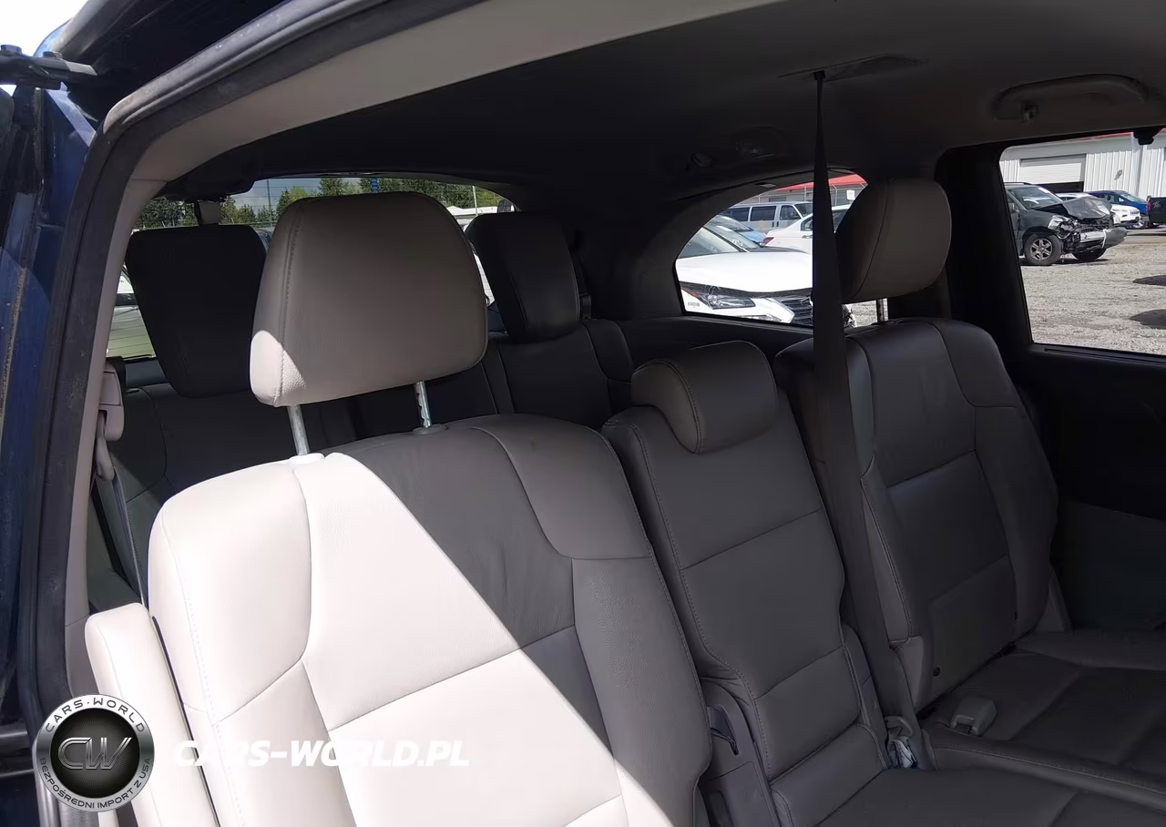 2015 Honda Odyssey Ex-L VIN:5FNRL5H61FB066748 - 18