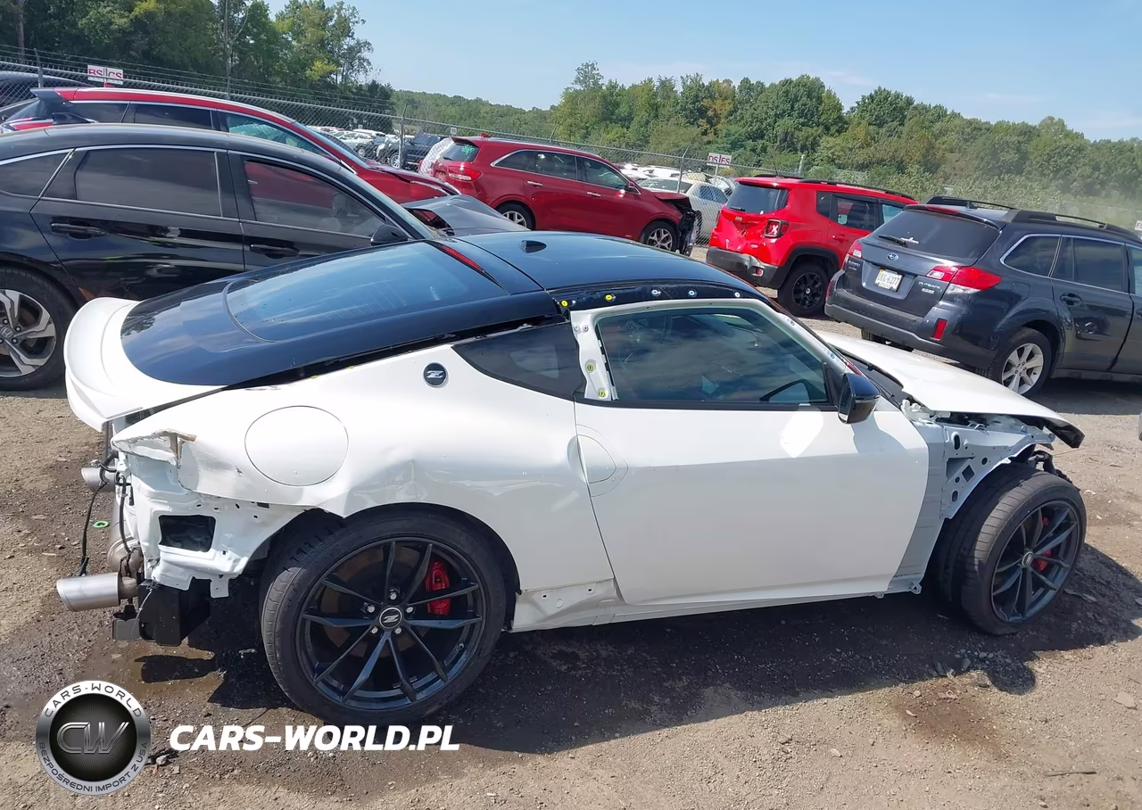 2026 Nissan Z Performance VIN:JN1BZ4BH5TM501121 - 14