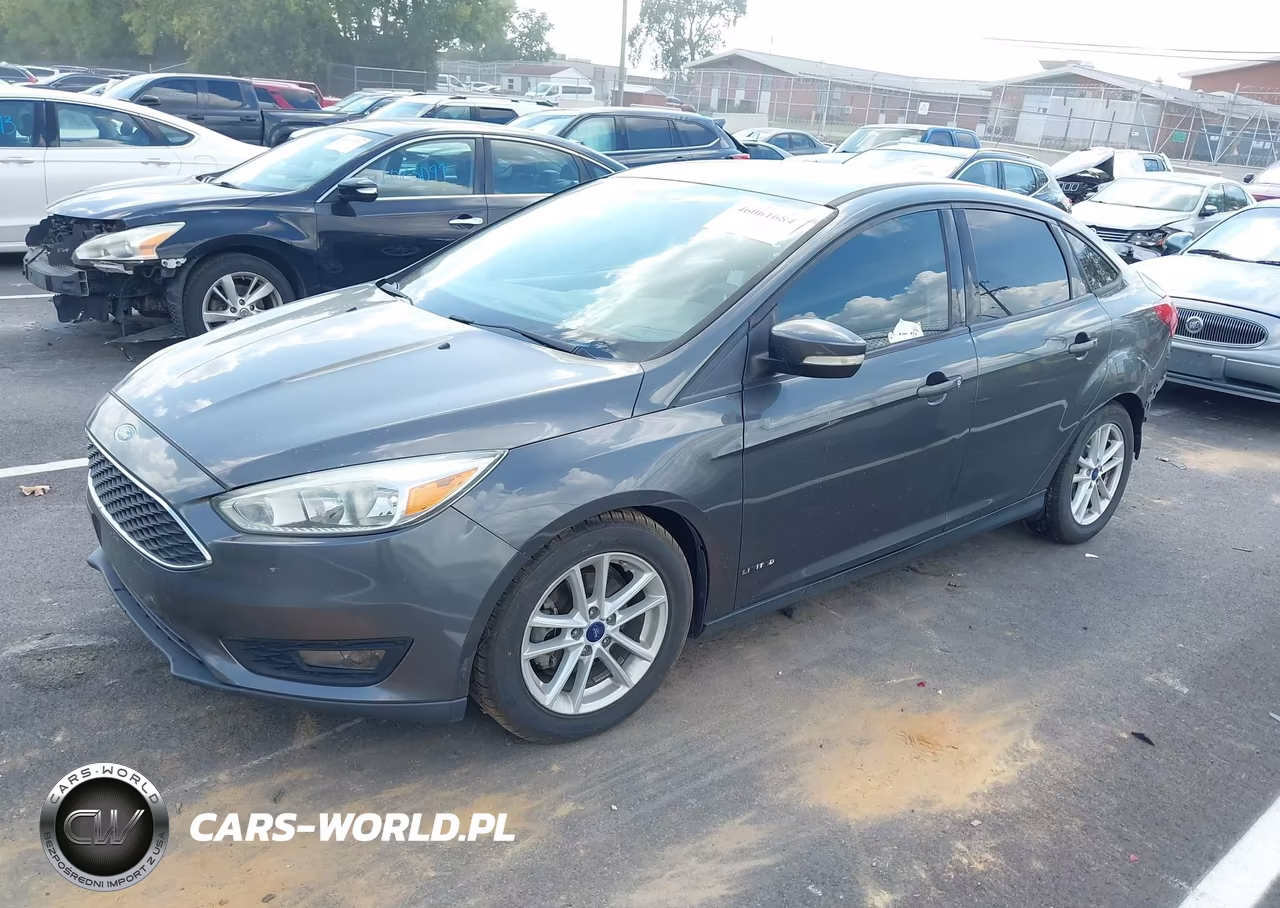 2017 Ford Focus Se VIN:1FADP3F27HL281513 - 2