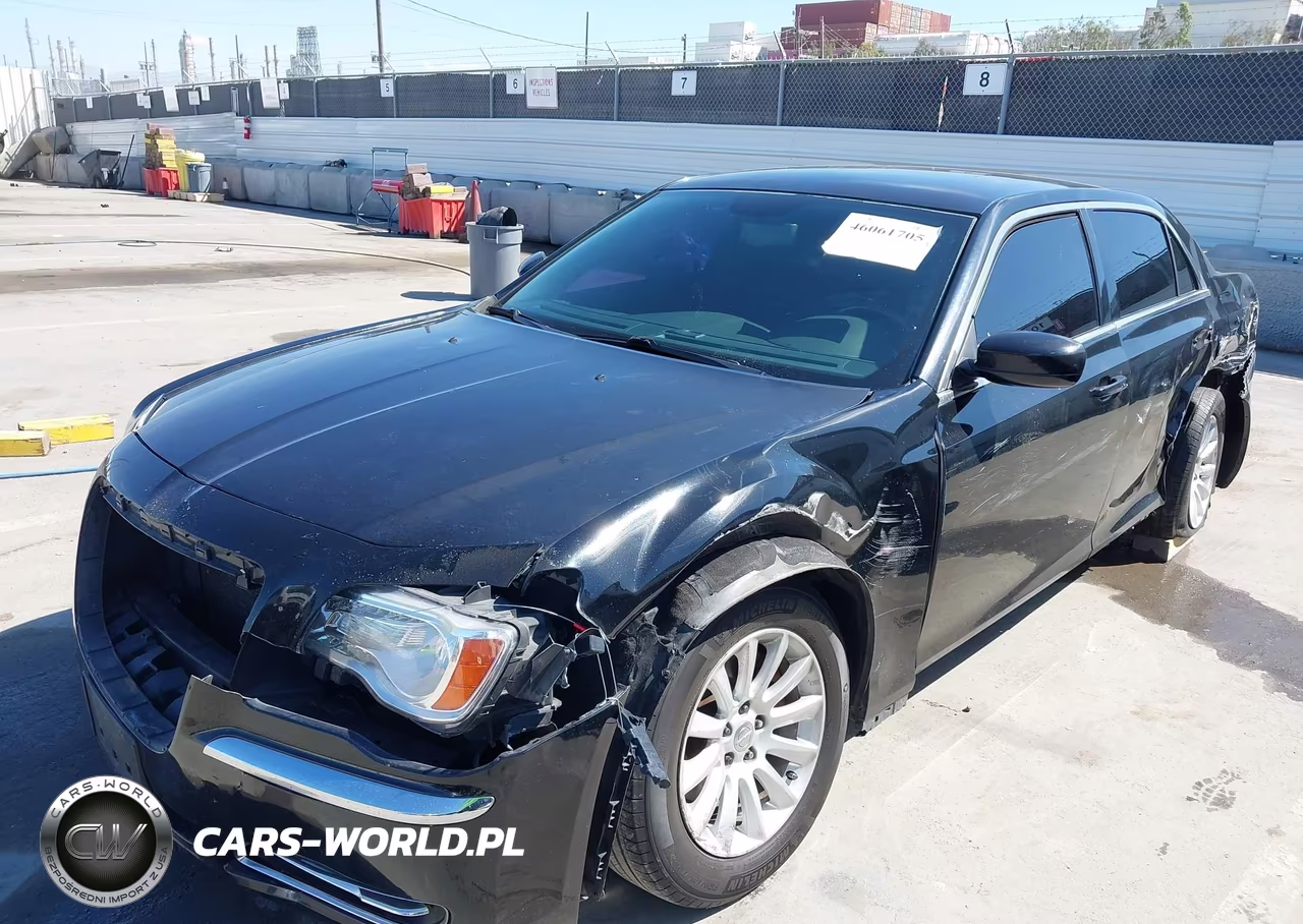 2014 Chrysler 300 VIN:2C3CCAAG1EH172678 - 6