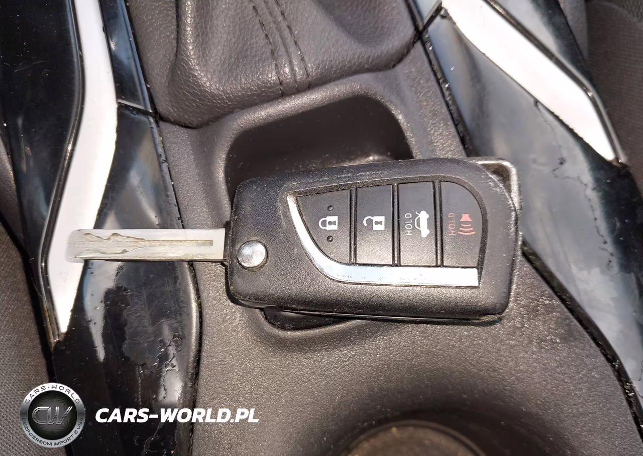 2020 Toyota Corolla Le VIN:5YFEPRAE3LP088813 - 11