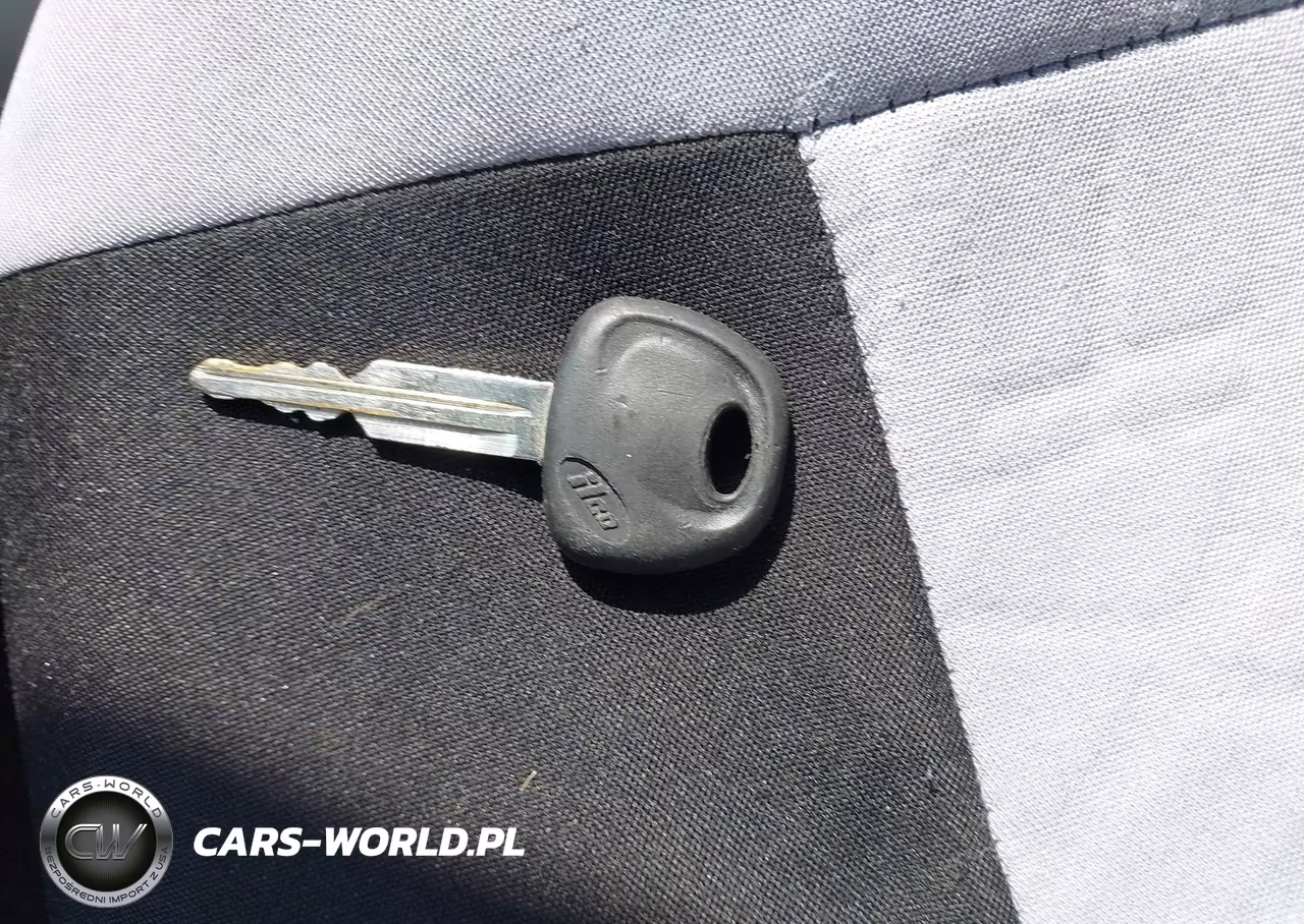 2010 Hyundai Accent Gls VIN:KMHCN4AC2AU432691 - 11
