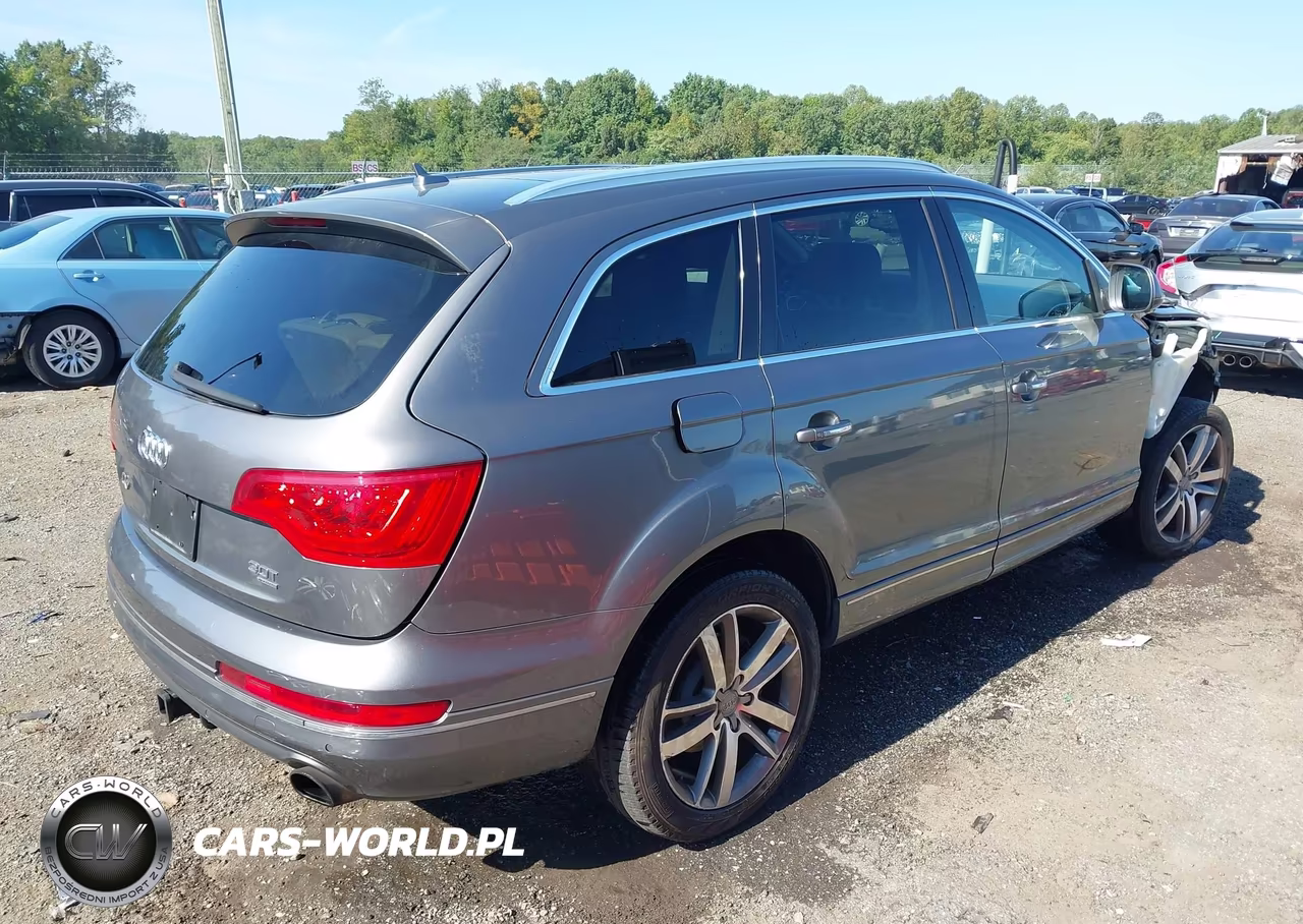 2014 Audi Q7 3.0T Premium VIN:WA1LGAFE1ED002111 - 4