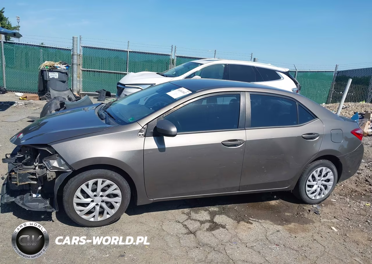 2017 Toyota Corolla Le VIN:2T1BURHE2HC795460 - 15