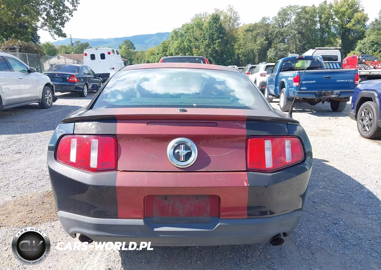 2011 Ford Mustang V6 Premium VIN:1ZVBP8AM5B5148765 - 17