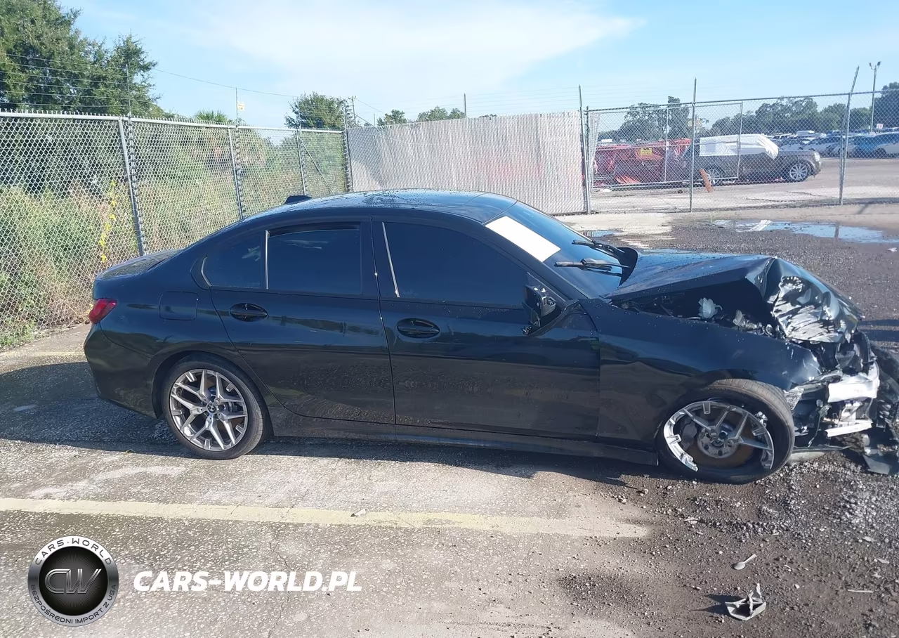 2025 BMW 330I xDrive VIN:3MW89CW01S8E99415 - 13