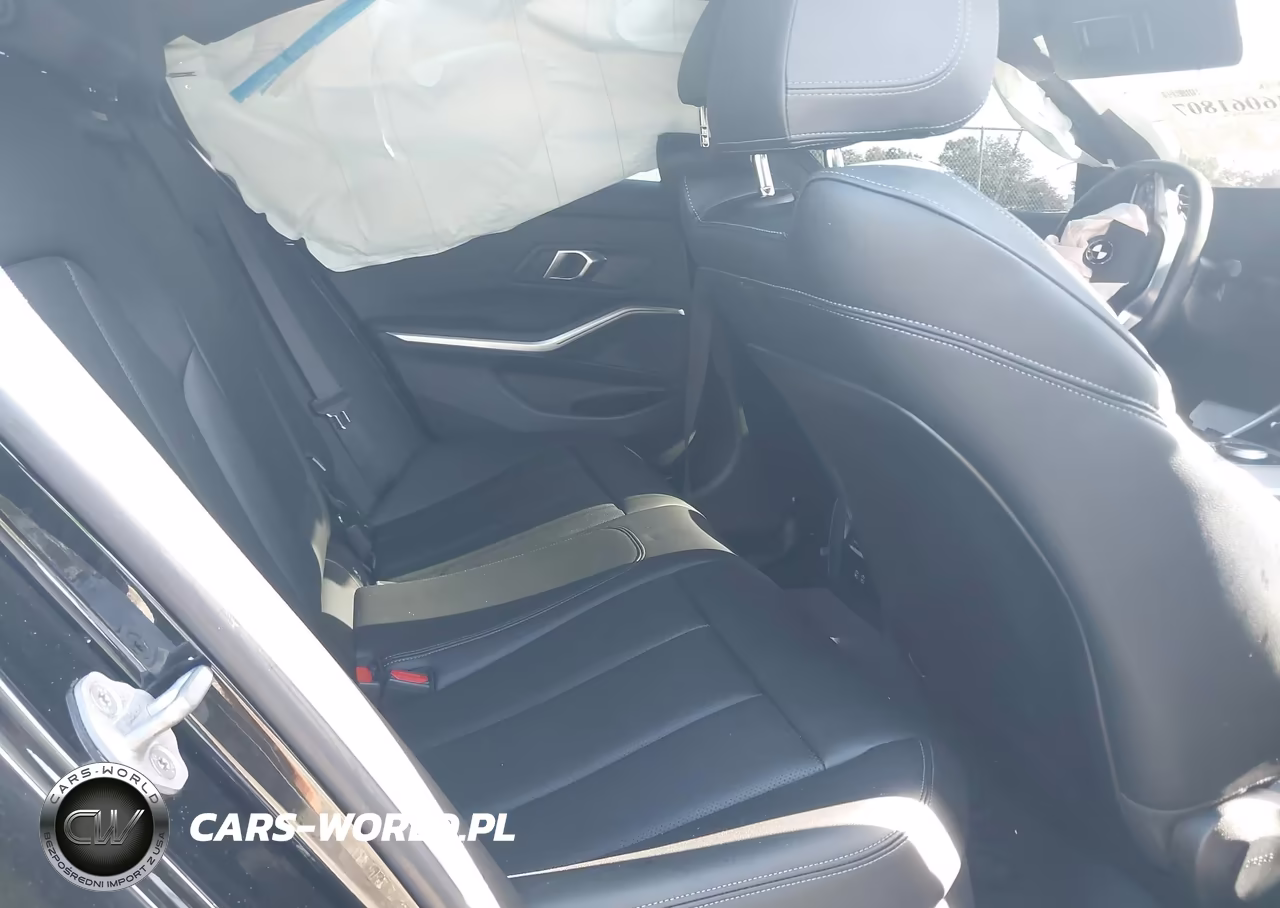 2025 BMW 330I xDrive VIN:3MW89CW01S8E99415 - 8
