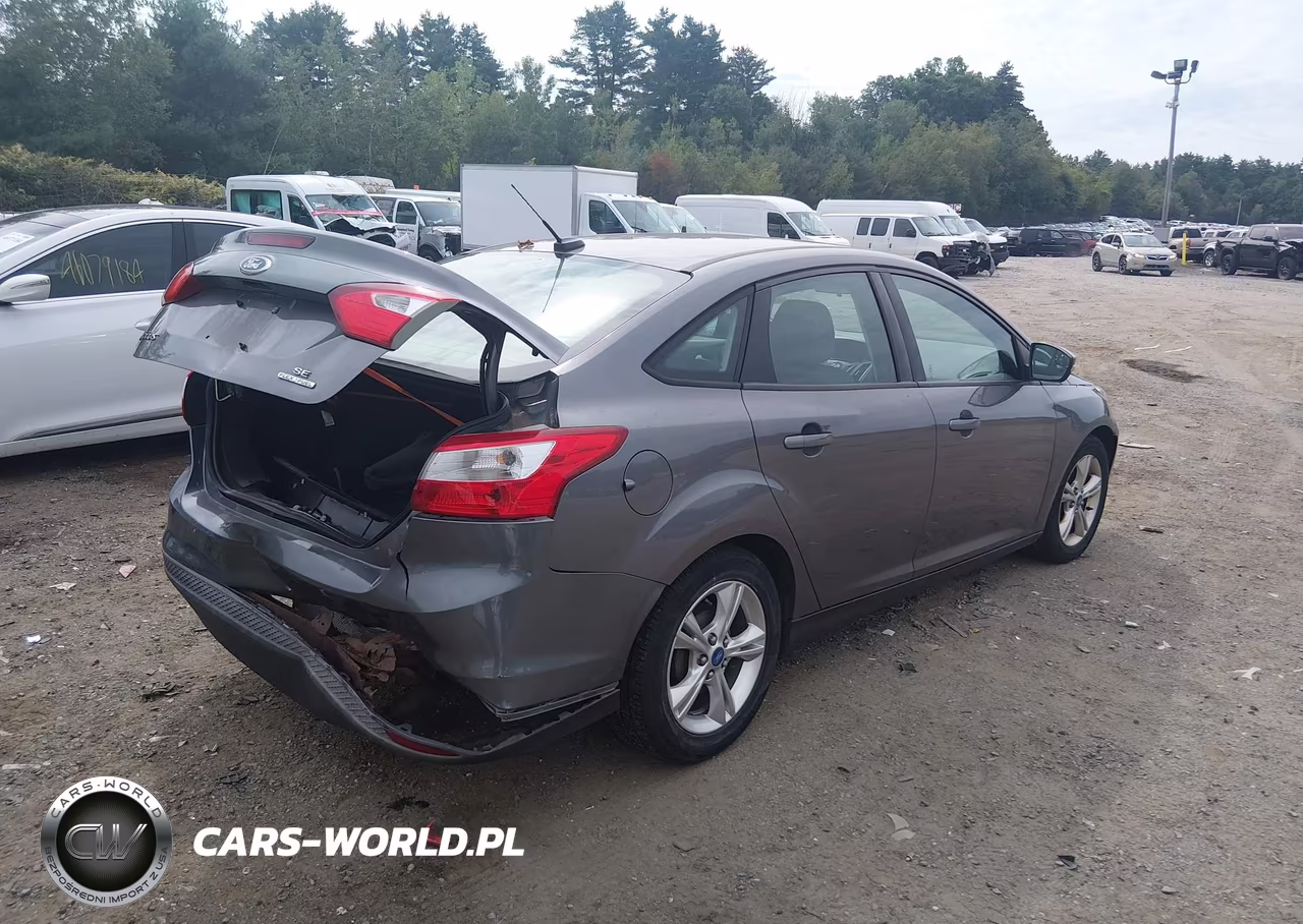 2013 Ford Focus Se VIN:1FADP3F2XDL186082 - 4