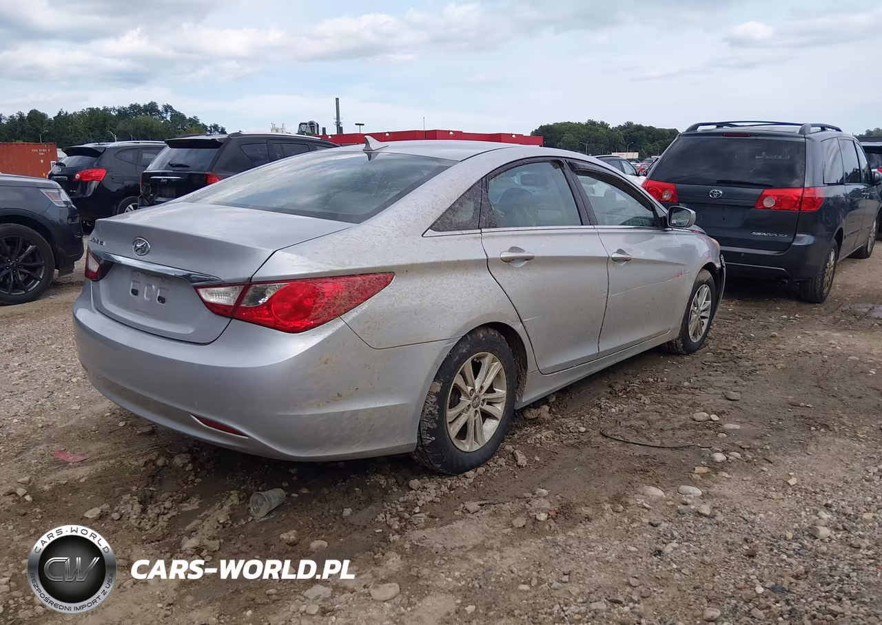 2011 Hyundai Sonata Gls VIN:5NPEB4AC9BH290583 - 4