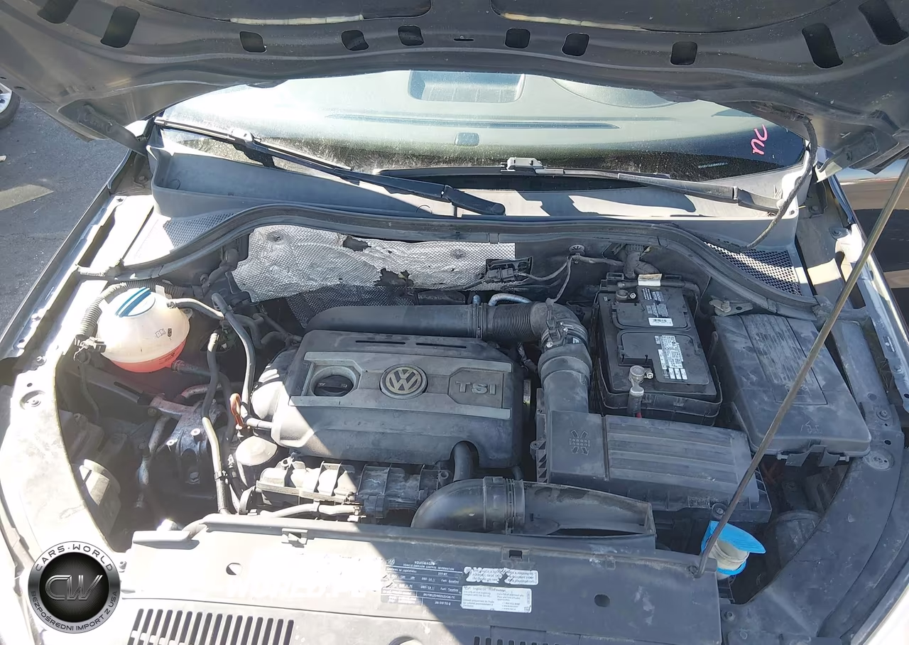 2011 Volkswagen Tiguan Se VIN:WVGBV7AX4BW563014 - 10