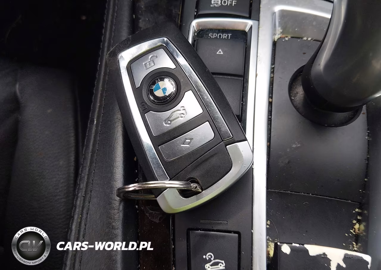 2013 BMW 535I xDrive VIN:WBAFU7C57DDU73145 - 11