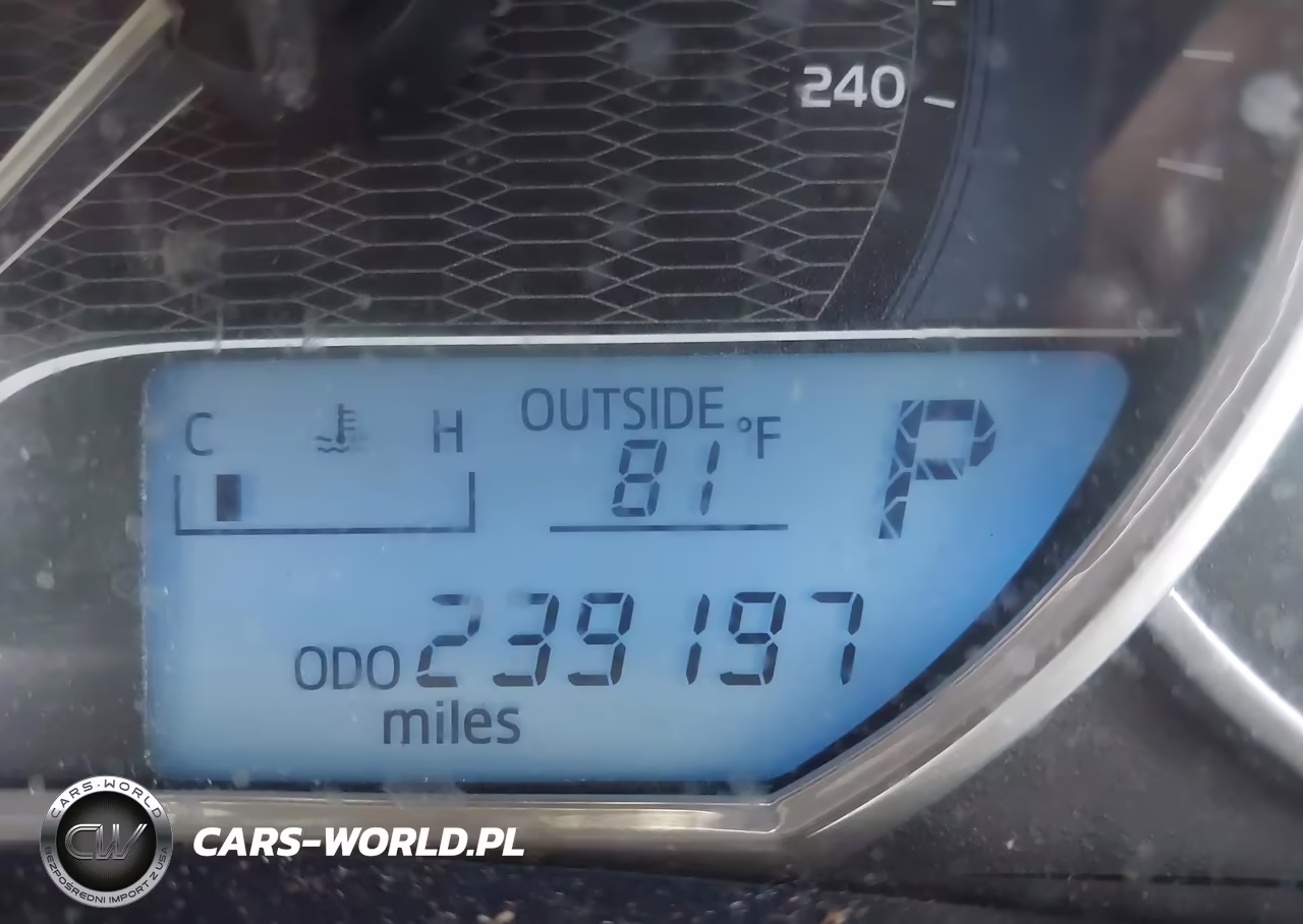 2016 Toyota Corolla Le VIN:2T1BURHE2GC502137 - 16