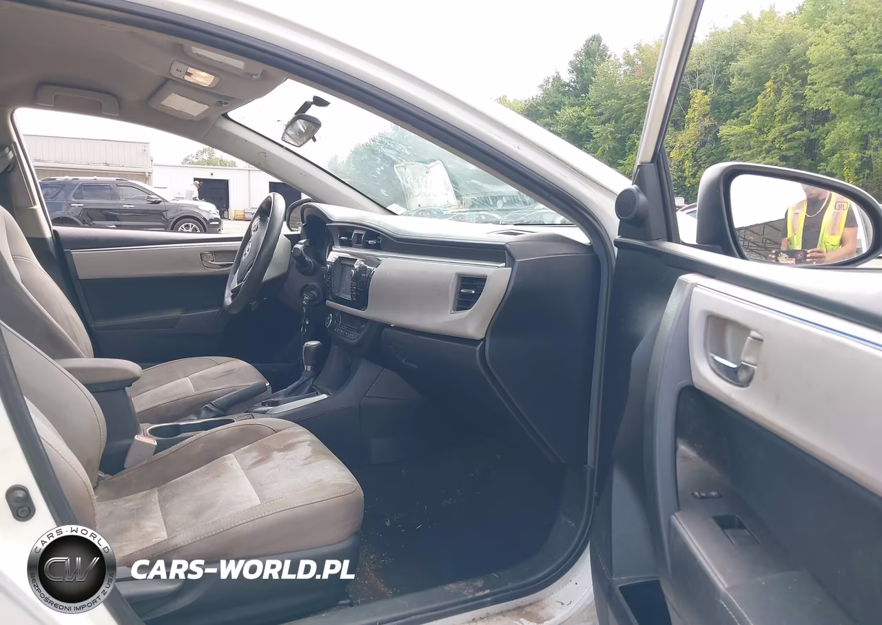 2016 Toyota Corolla Le VIN:2T1BURHE2GC502137 - 5