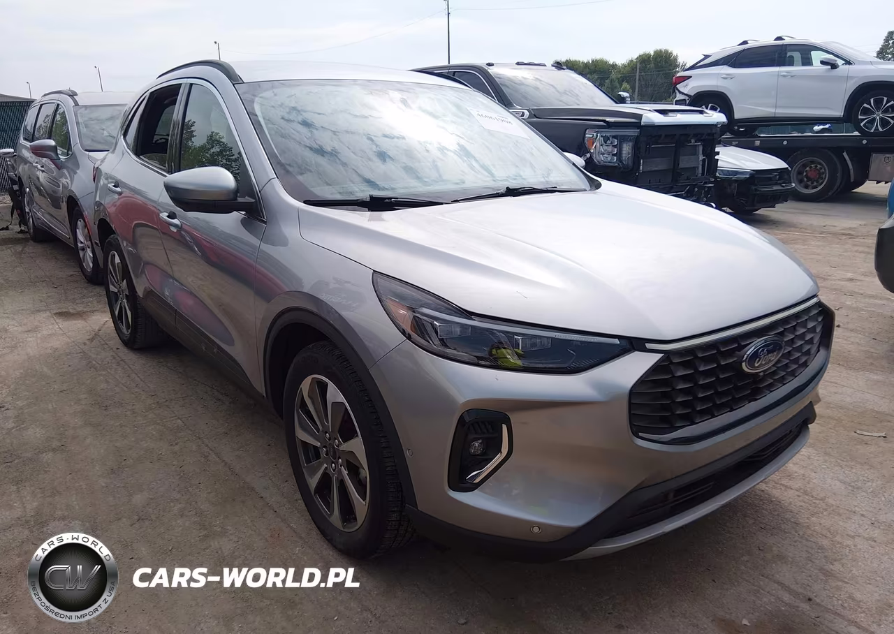 2023 Ford Escape Platinum – zdjęcie 1 z 17