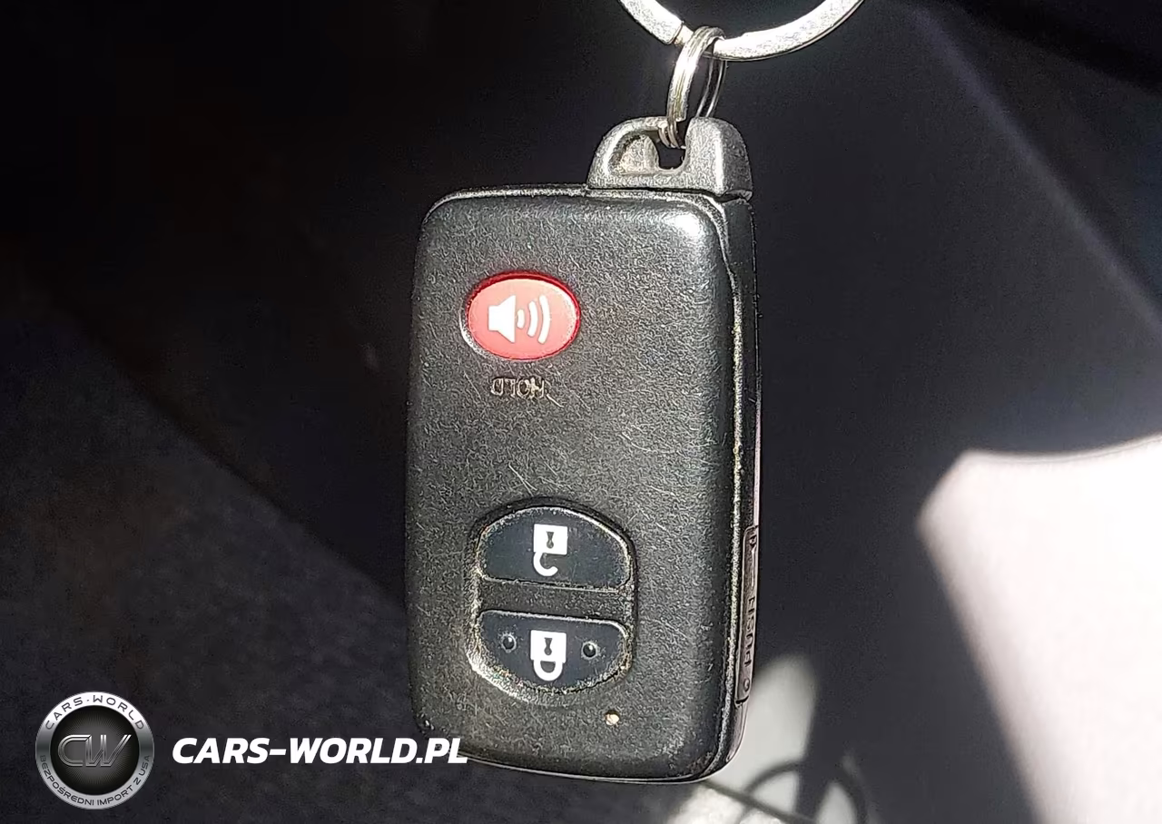 2010 Toyota Prius Iv VIN:JTDKN3DU4A1012673 - 11