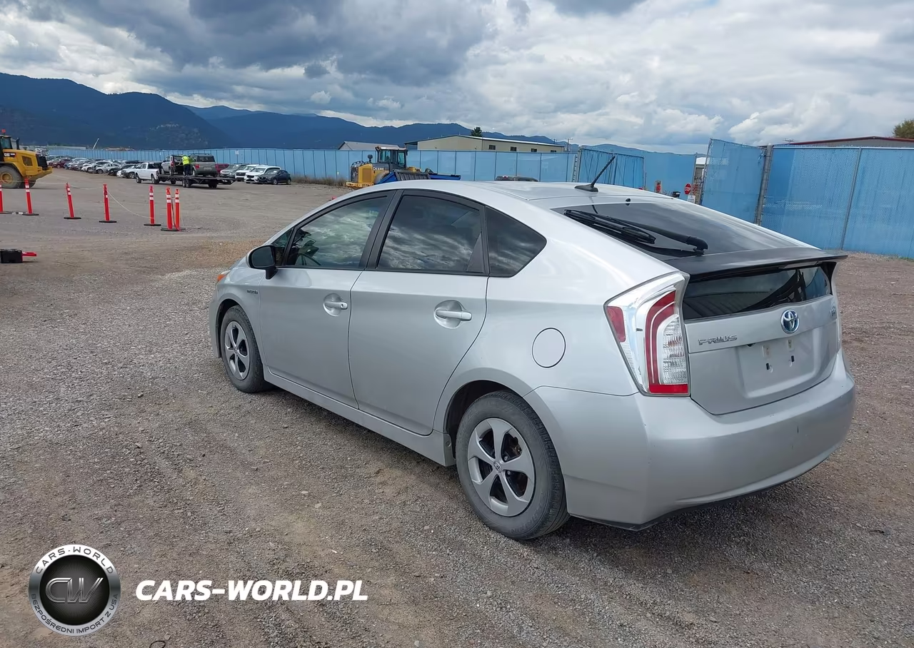 2014 Toyota Prius Three VIN:JTDKN3DU9E0379869 - 3