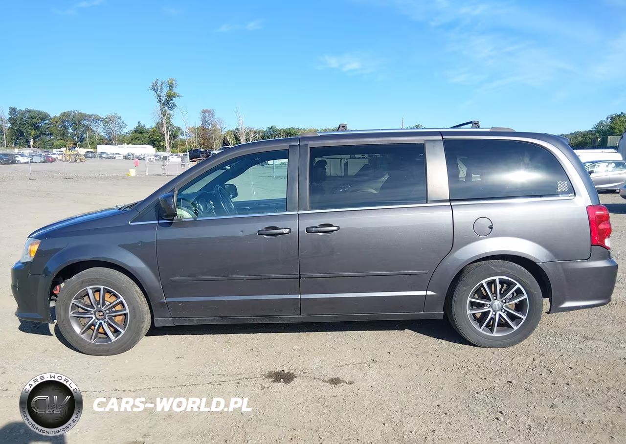 2017 Dodge Grand Caravan Sxt VIN:2C4RDGCG8HR715624 - 14