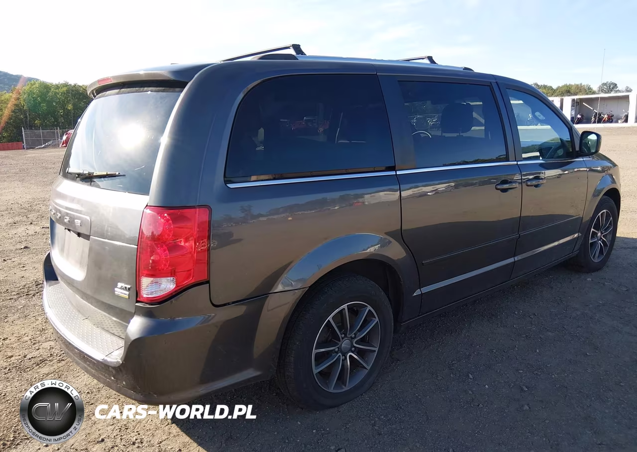 2017 Dodge Grand Caravan Sxt VIN:2C4RDGCG8HR715624 - 4