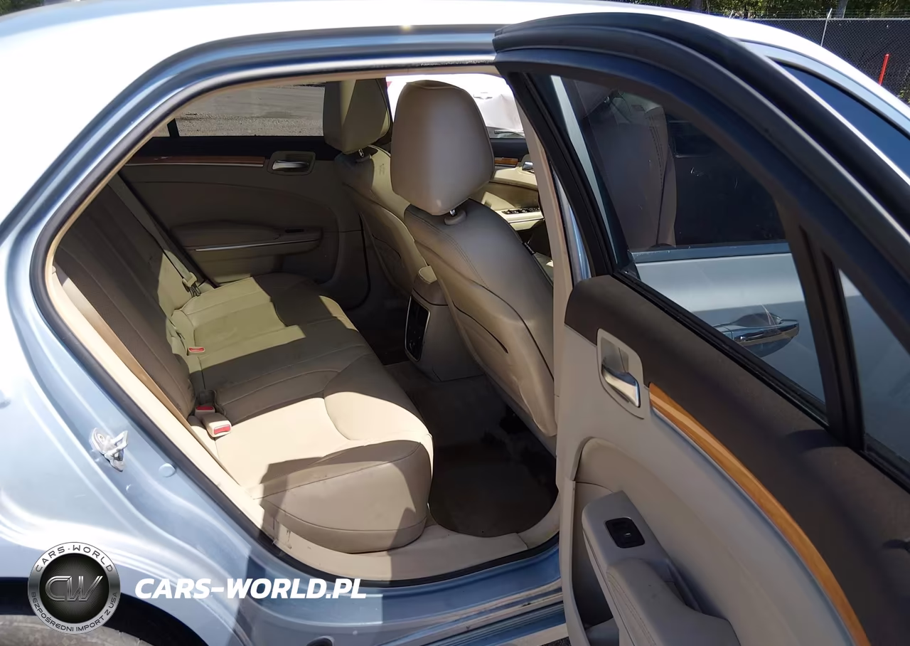 2012 Chrysler 300 Limited VIN:2C3CCACGXCH153461 - 8